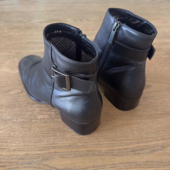 Aquatalia Short Ankle Boot-Black Genuine Leather-Made In Italy-Women's‎ Size 8.5 - Picture 5 of 14
